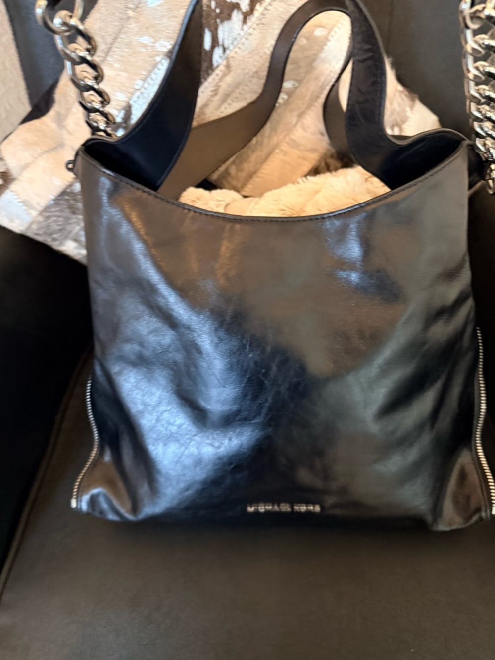 Michael Kors purse - Picture 6 of 7